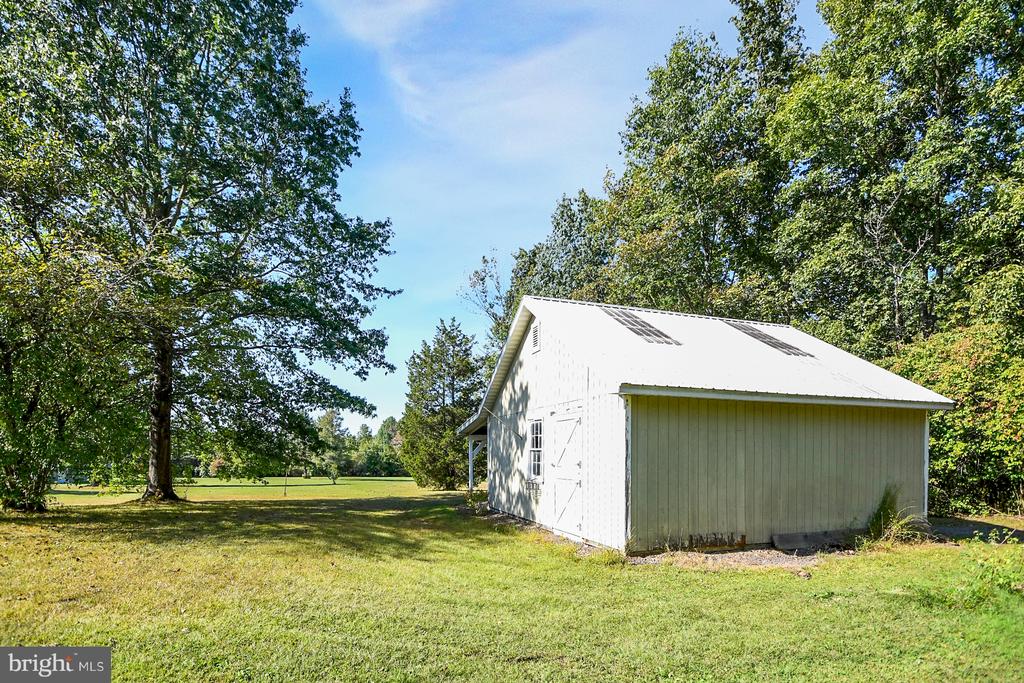 1460 BLUE SCHOOL ROAD