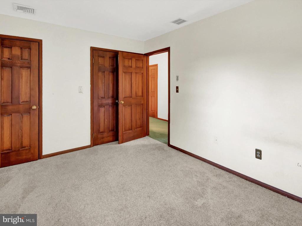 1460 BLUE SCHOOL ROAD