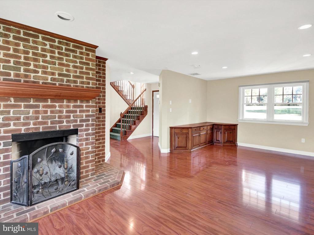 1460 BLUE SCHOOL ROAD