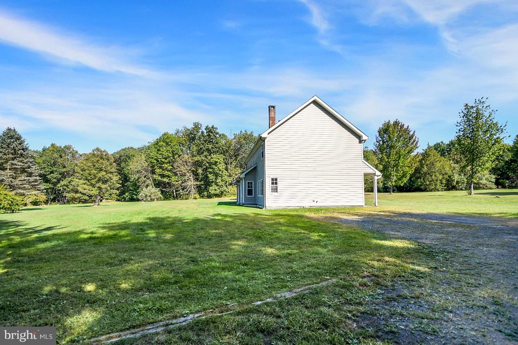 1460 BLUE SCHOOL ROAD