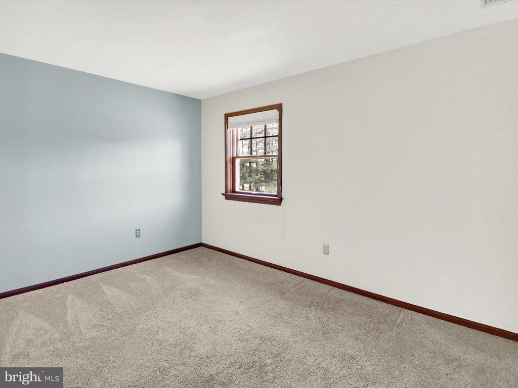 1460 BLUE SCHOOL ROAD