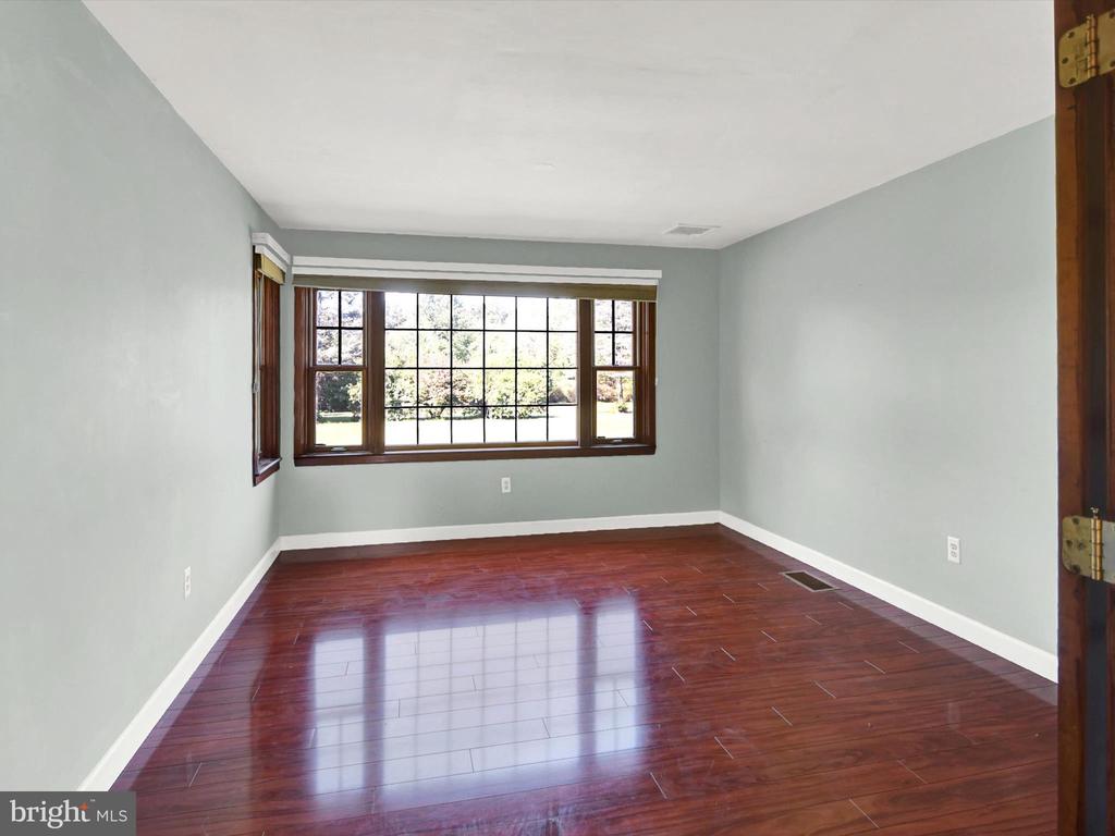 1460 BLUE SCHOOL ROAD