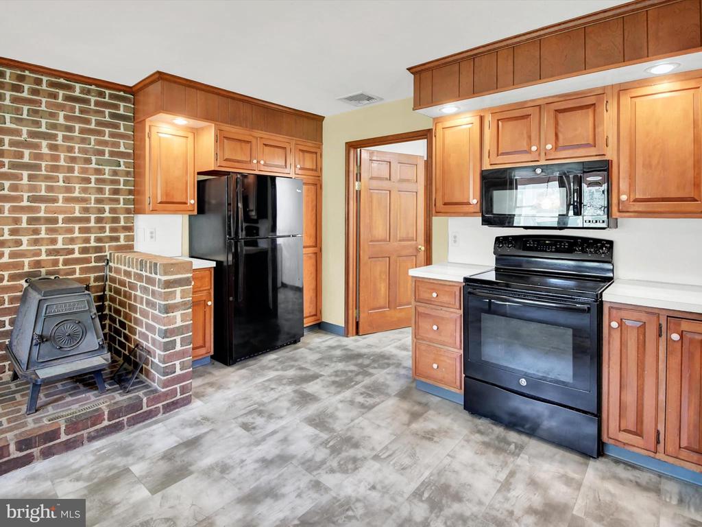 1460 BLUE SCHOOL ROAD