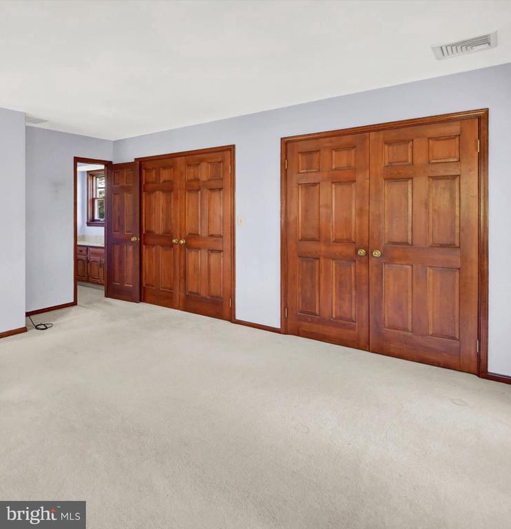 1460 BLUE SCHOOL ROAD