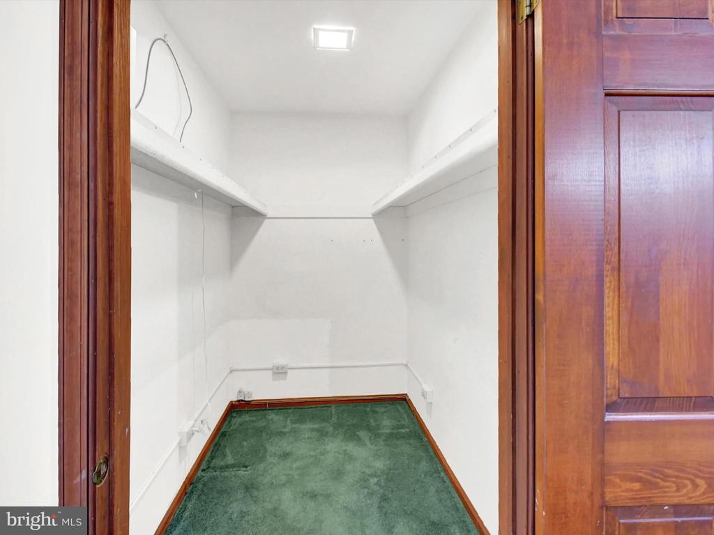 1460 BLUE SCHOOL ROAD
