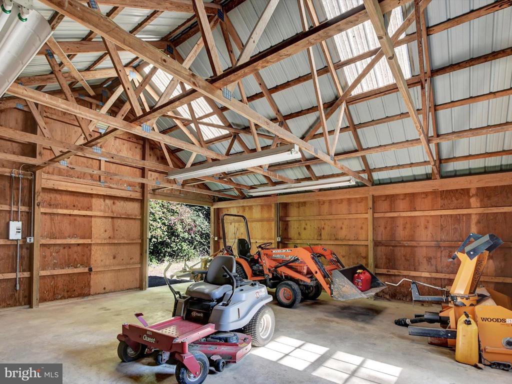 1460 BLUE SCHOOL ROAD