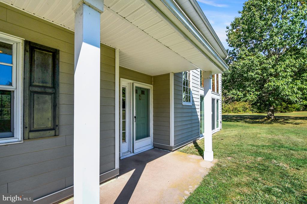 1460 BLUE SCHOOL ROAD