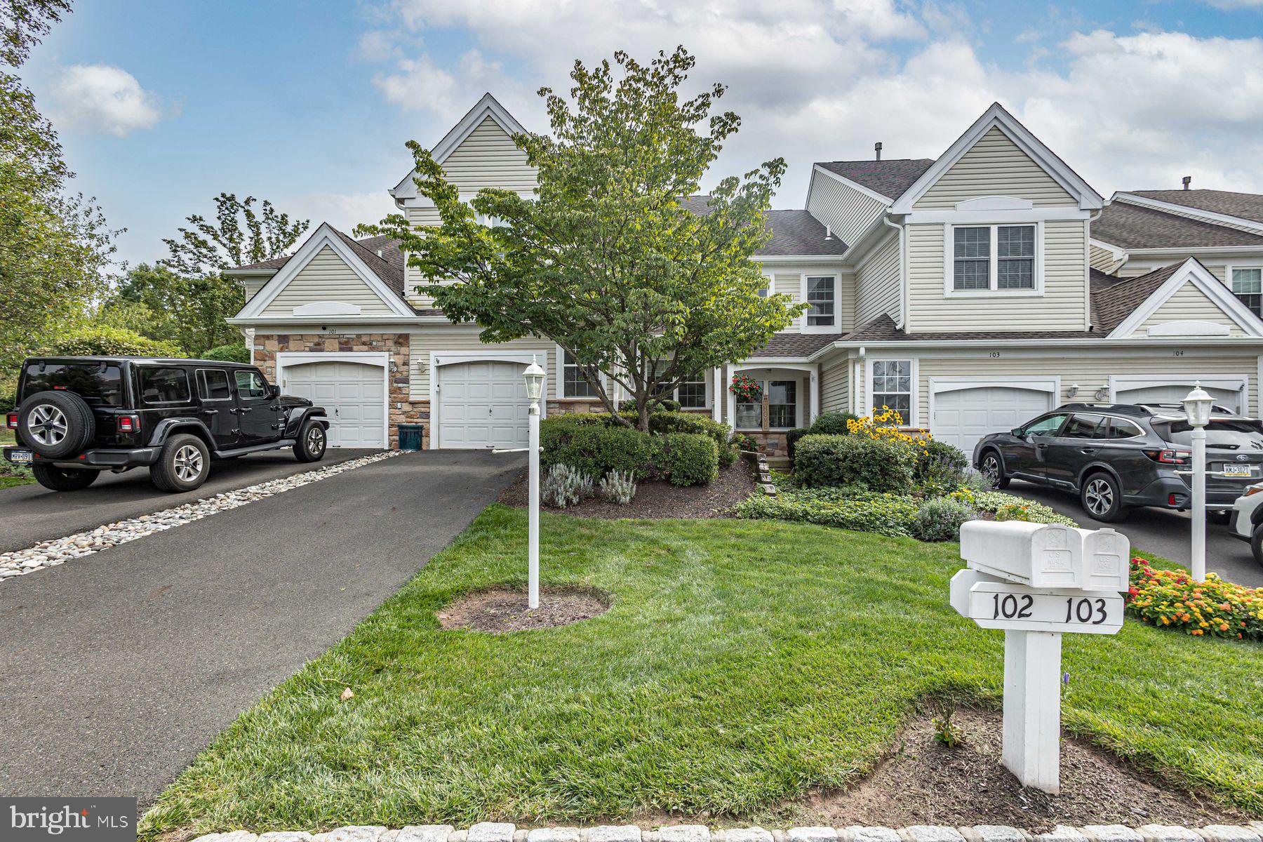 102 WAVERLY LANE 4
