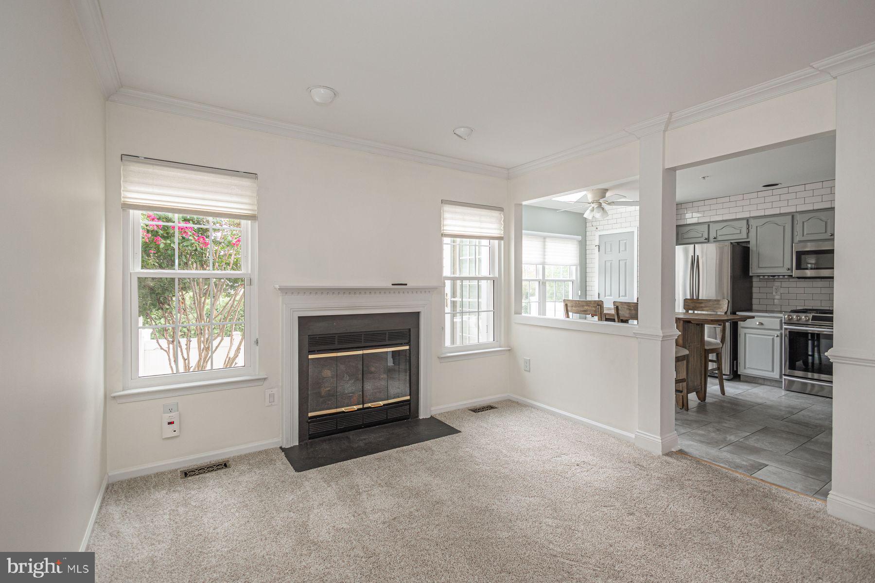 102 WAVERLY LANE 4