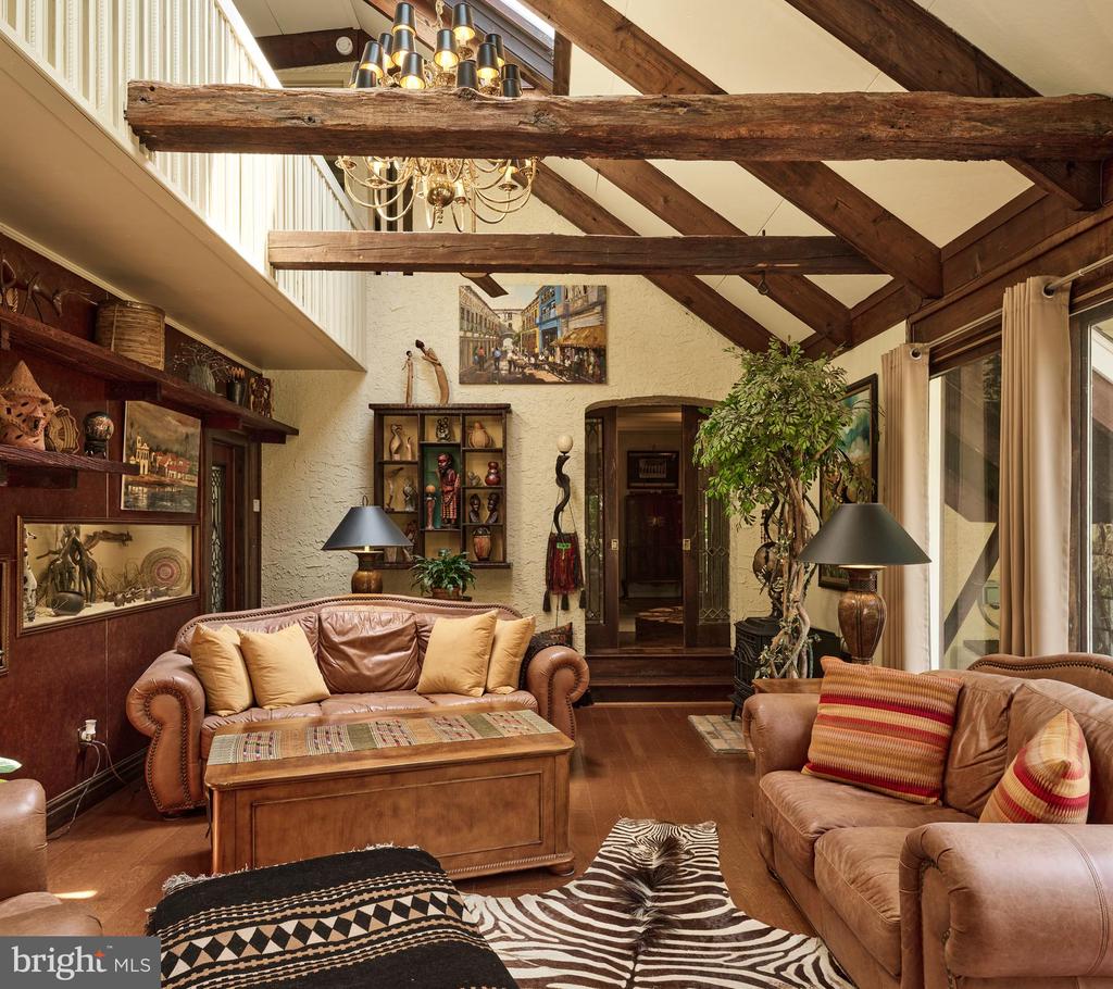 2125 OLD WOODS ROAD