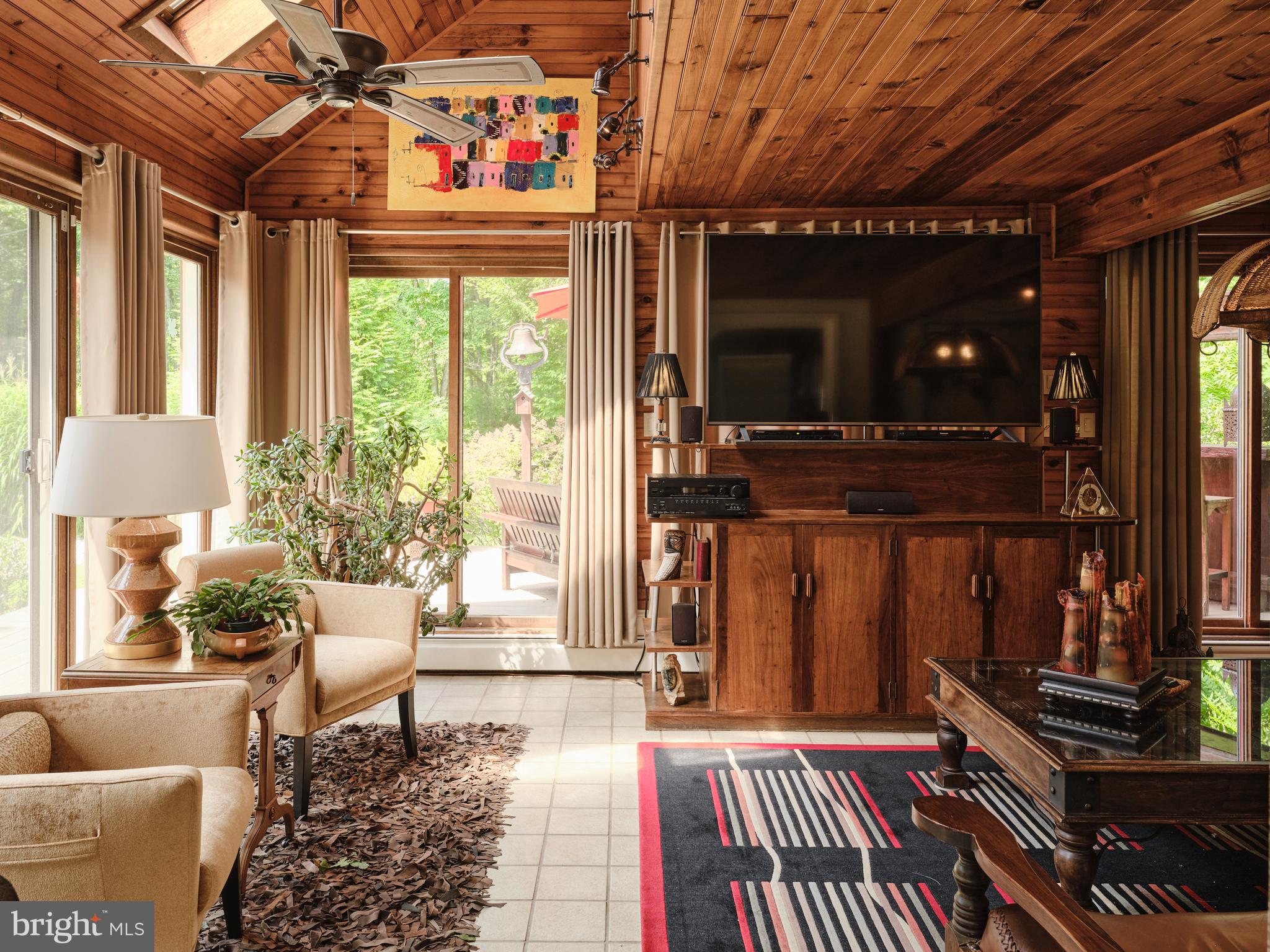 2125 OLD WOODS ROAD