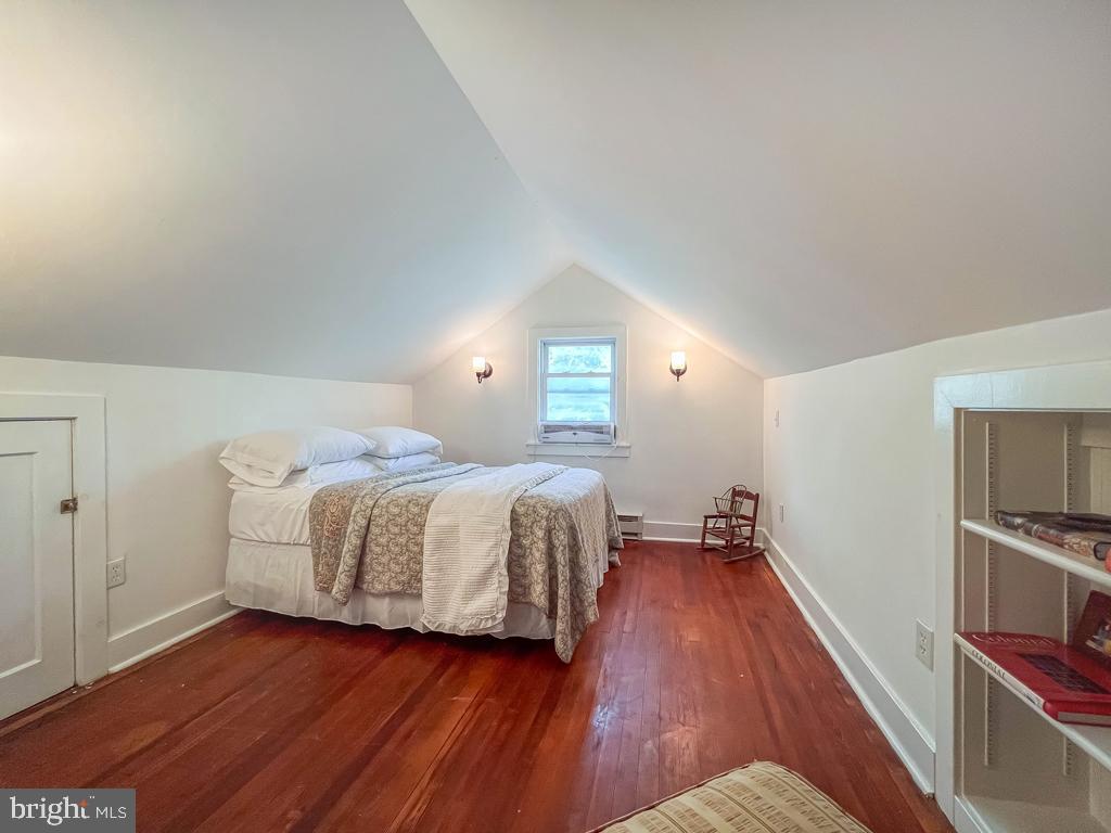 227 W FRANKLIN STREET