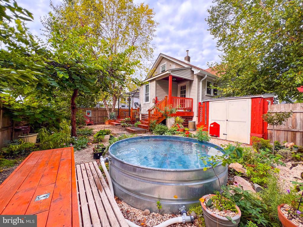 227 W FRANKLIN STREET