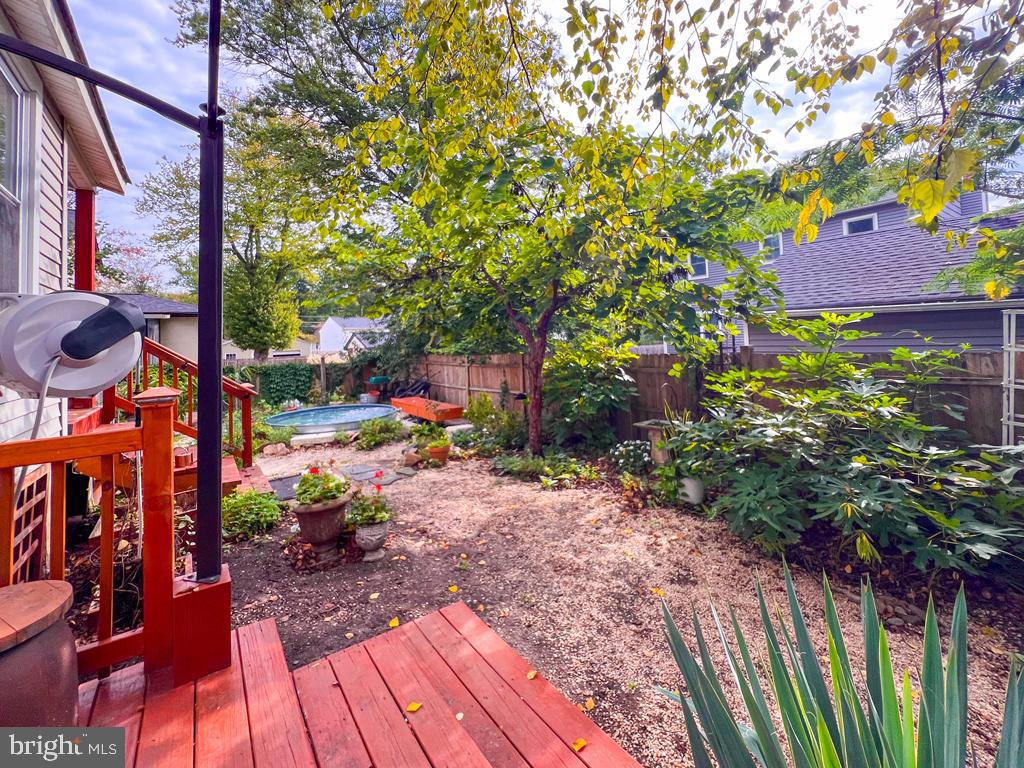 227 W FRANKLIN STREET