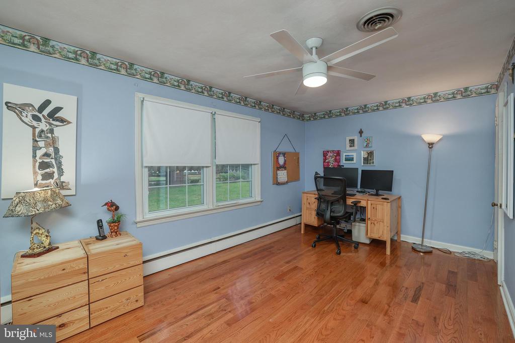 5 FAYETTE DRIVE