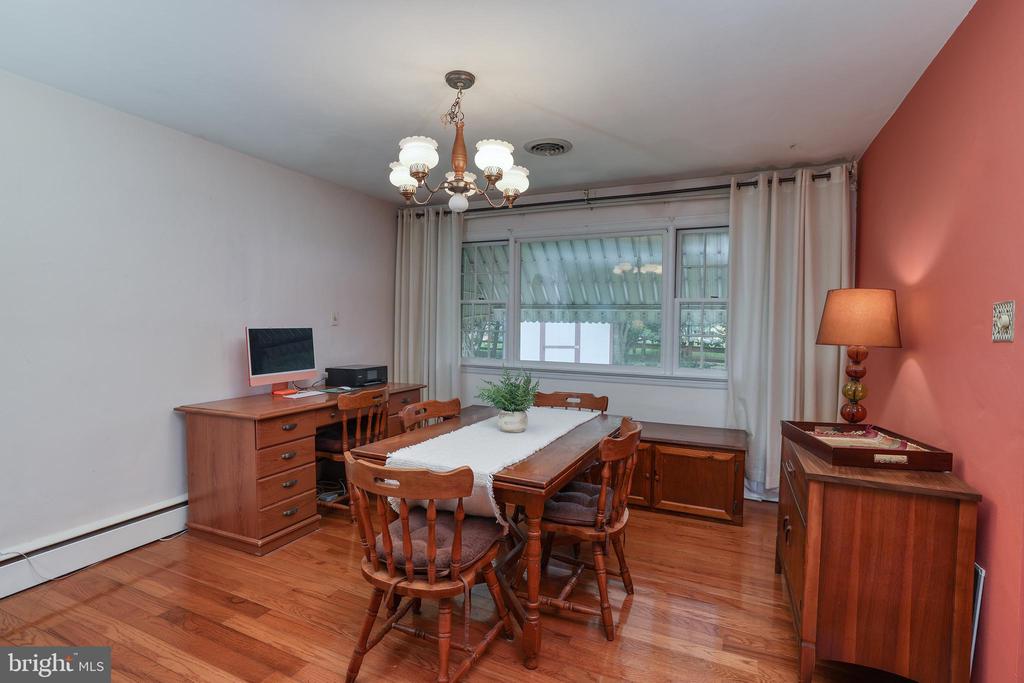 5 FAYETTE DRIVE