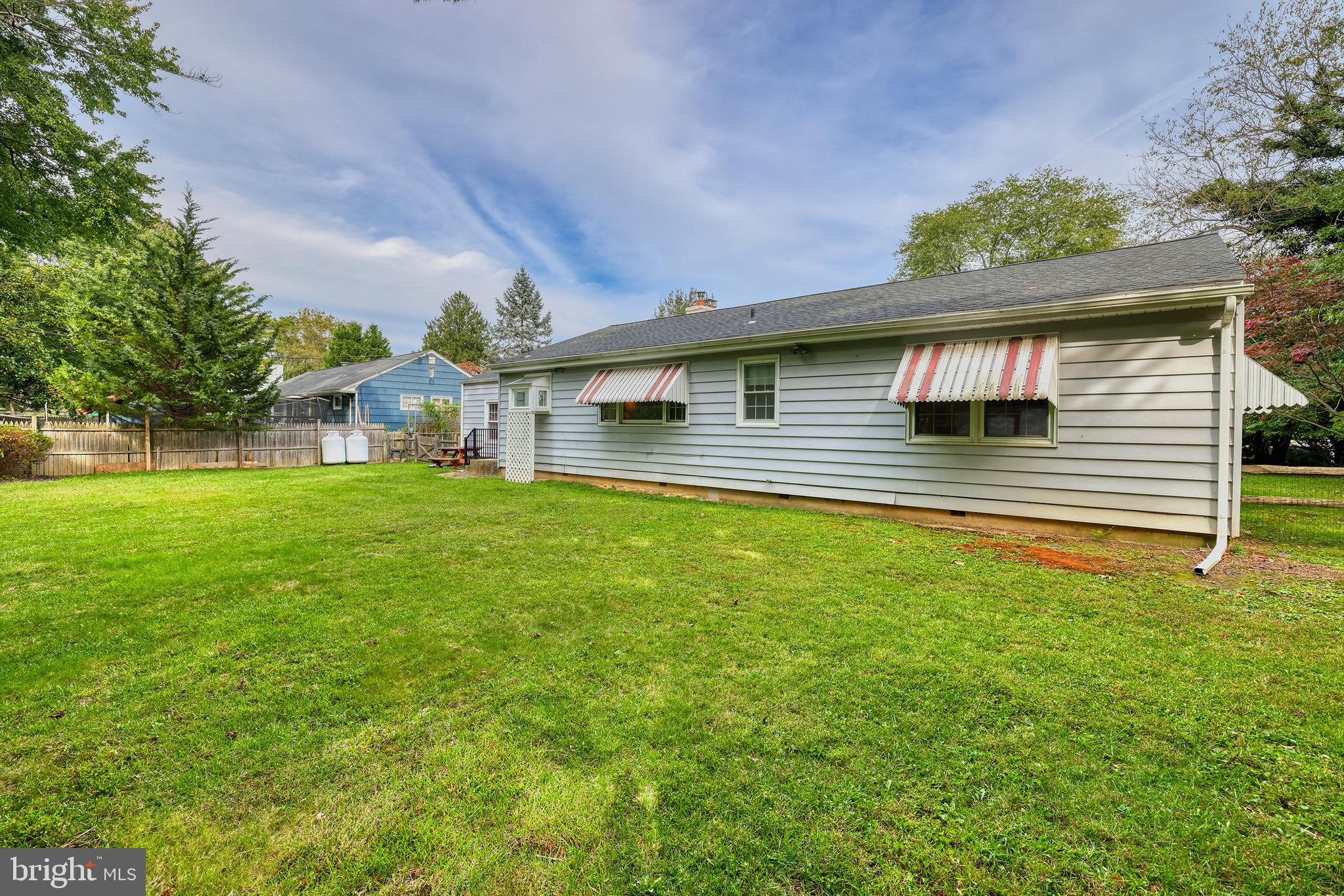 5 FAYETTE DRIVE
