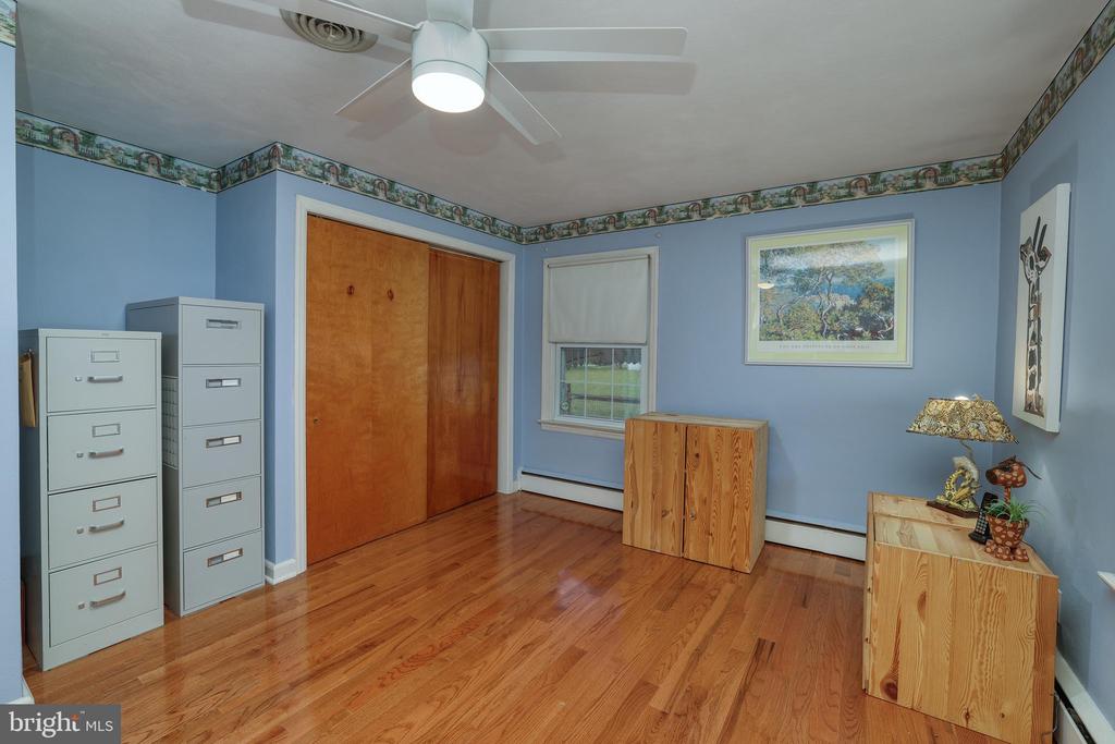 5 FAYETTE DRIVE