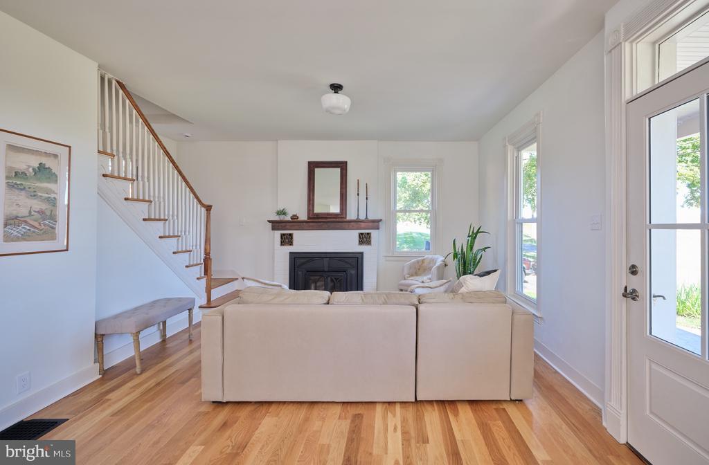 865 SHERERS HILL ROAD
