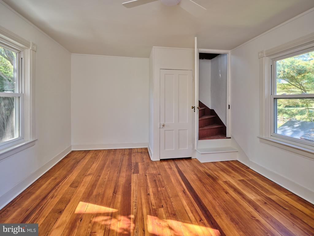 865 SHERERS HILL ROAD