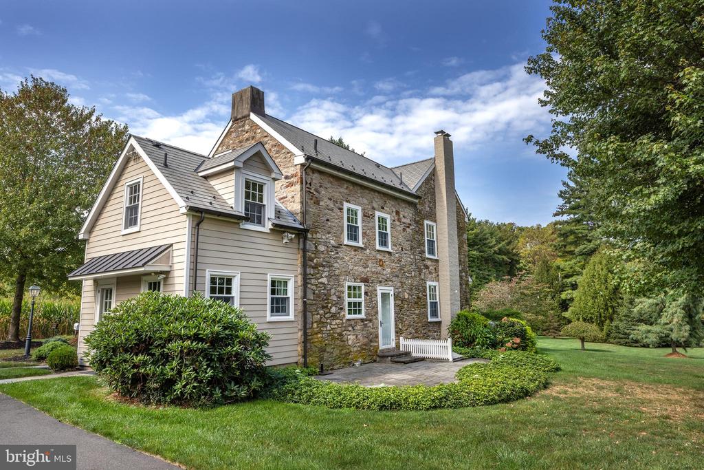 4001 STREET ROAD