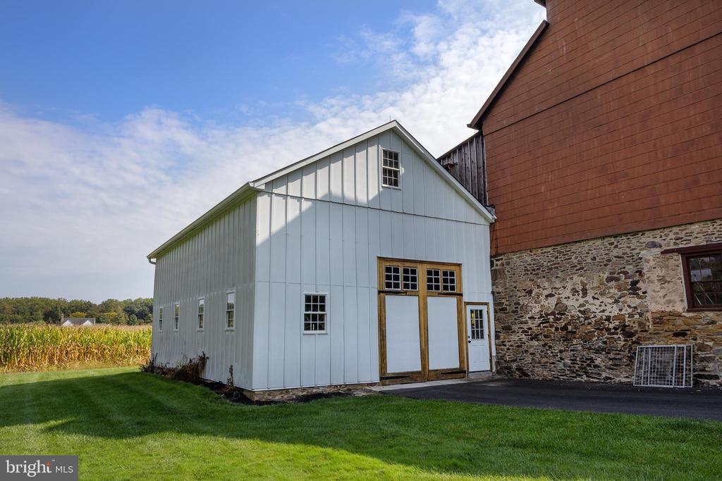 4001 STREET ROAD