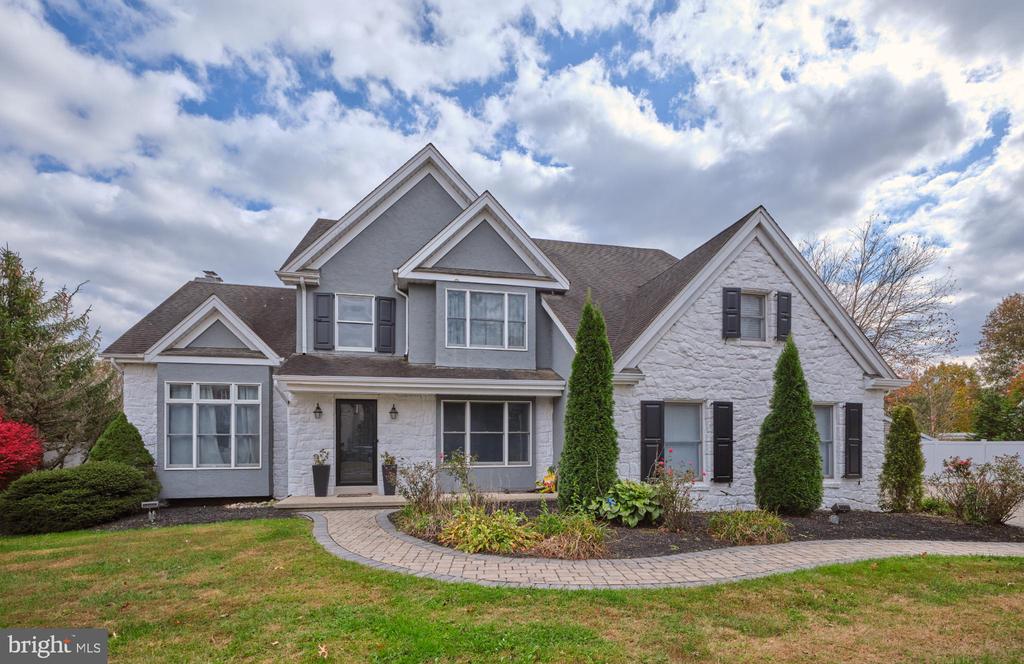 5281 HARRINGTON COURT