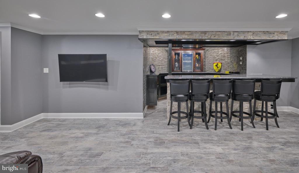 5281 HARRINGTON COURT