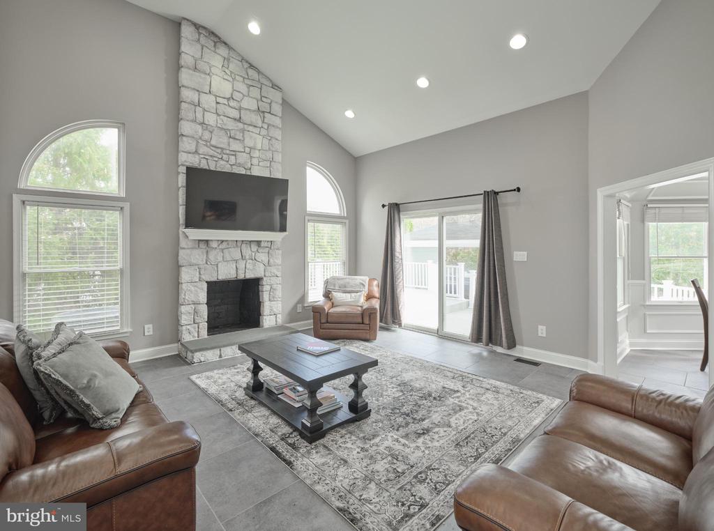 5281 HARRINGTON COURT