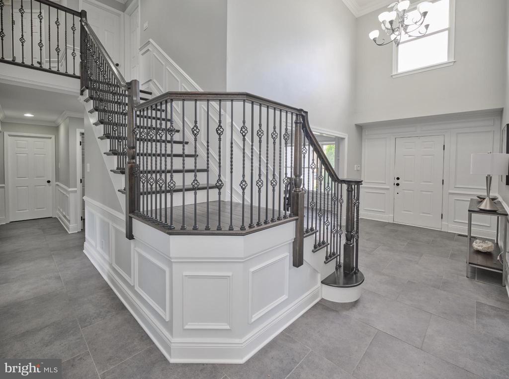5281 HARRINGTON COURT