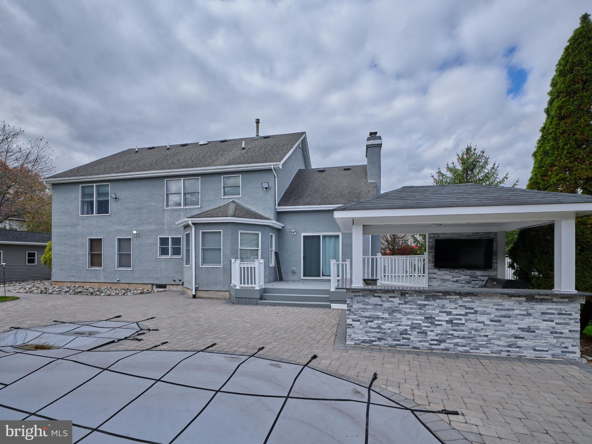5281 HARRINGTON COURT