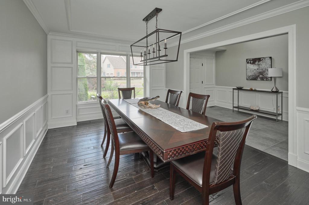 5281 HARRINGTON COURT