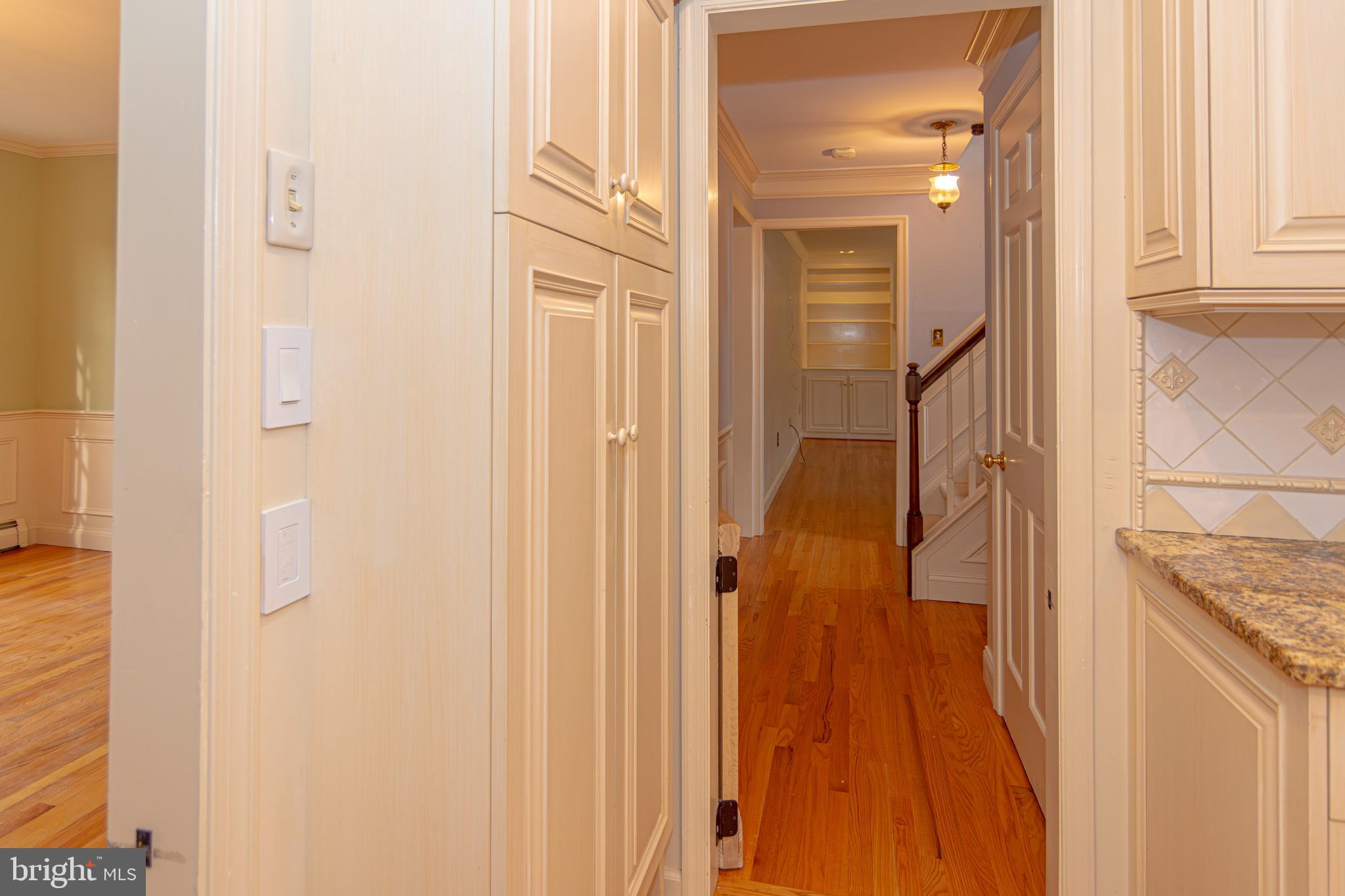 21 WOODS END DRIVE