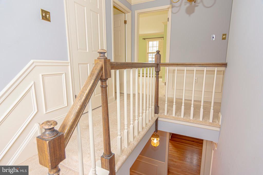 21 WOODS END DRIVE