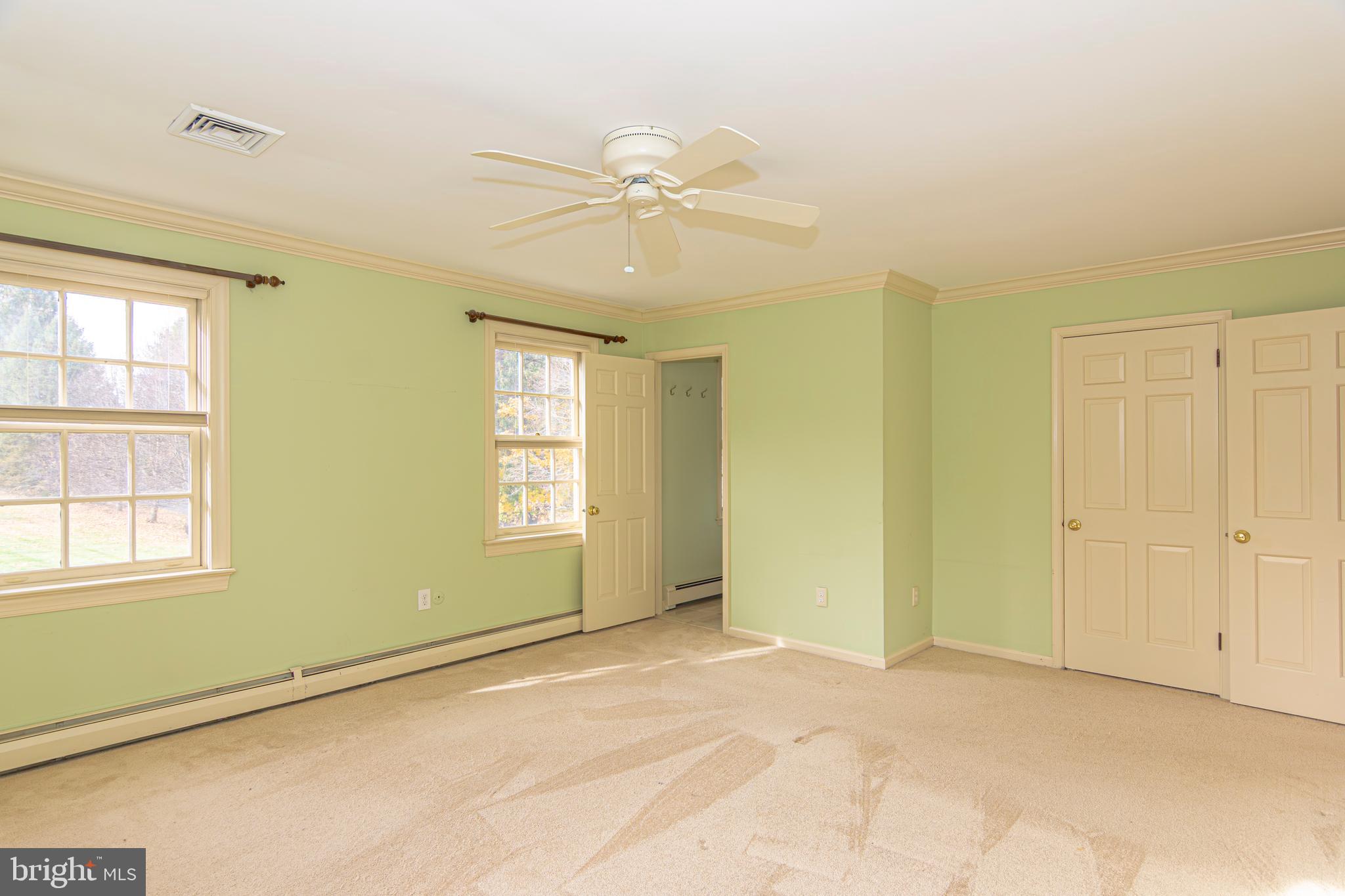21 WOODS END DRIVE