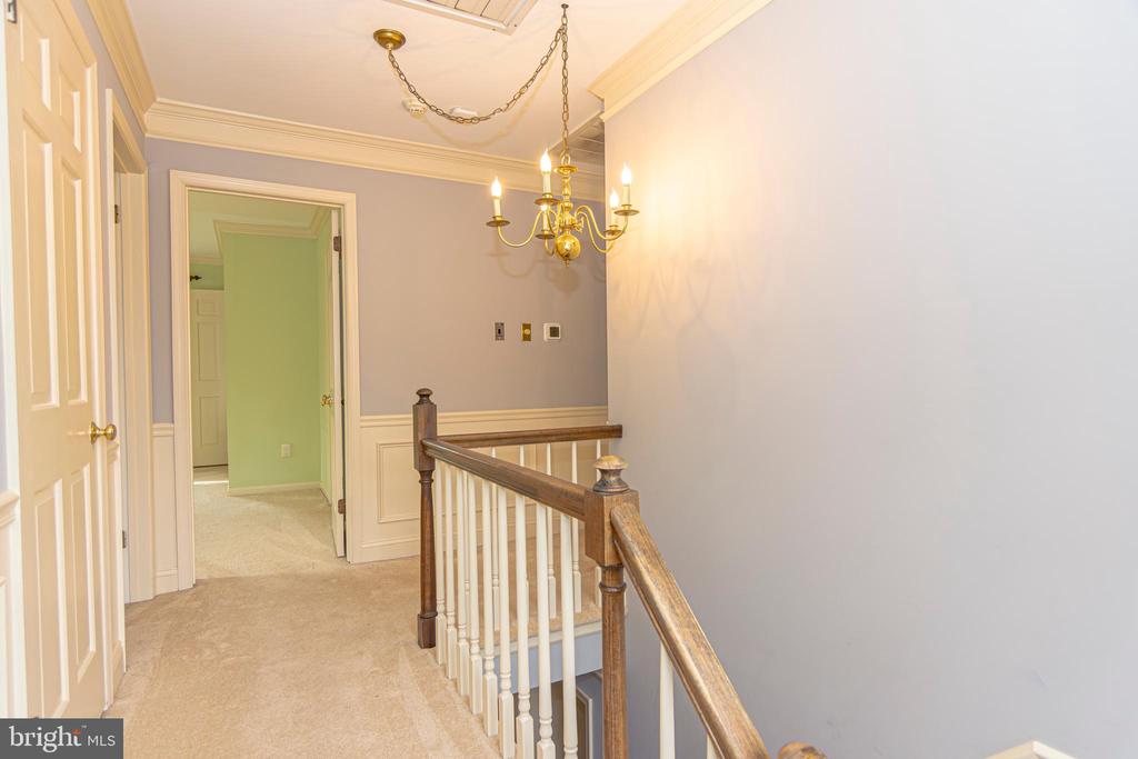 21 WOODS END DRIVE