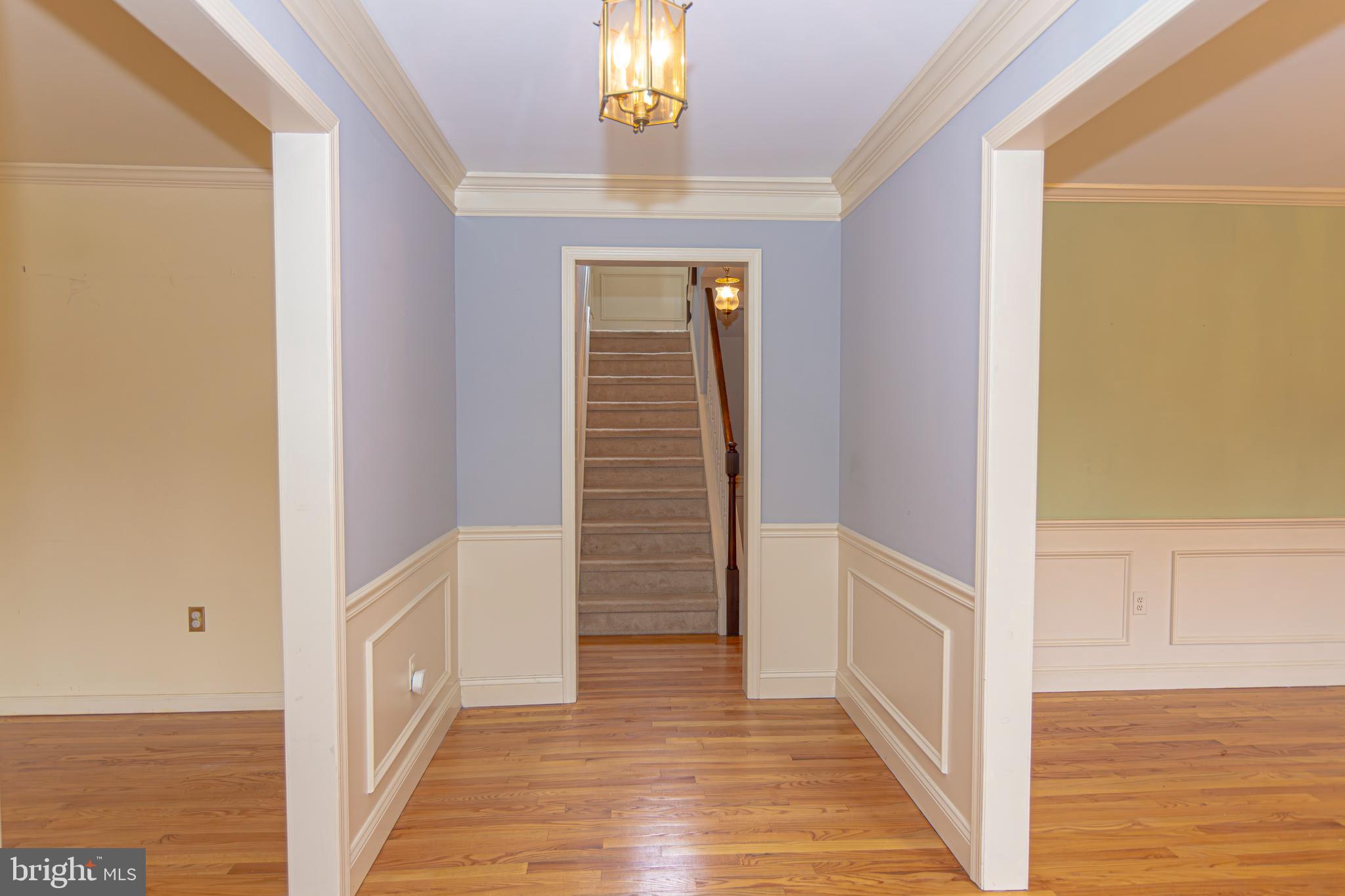 21 WOODS END DRIVE