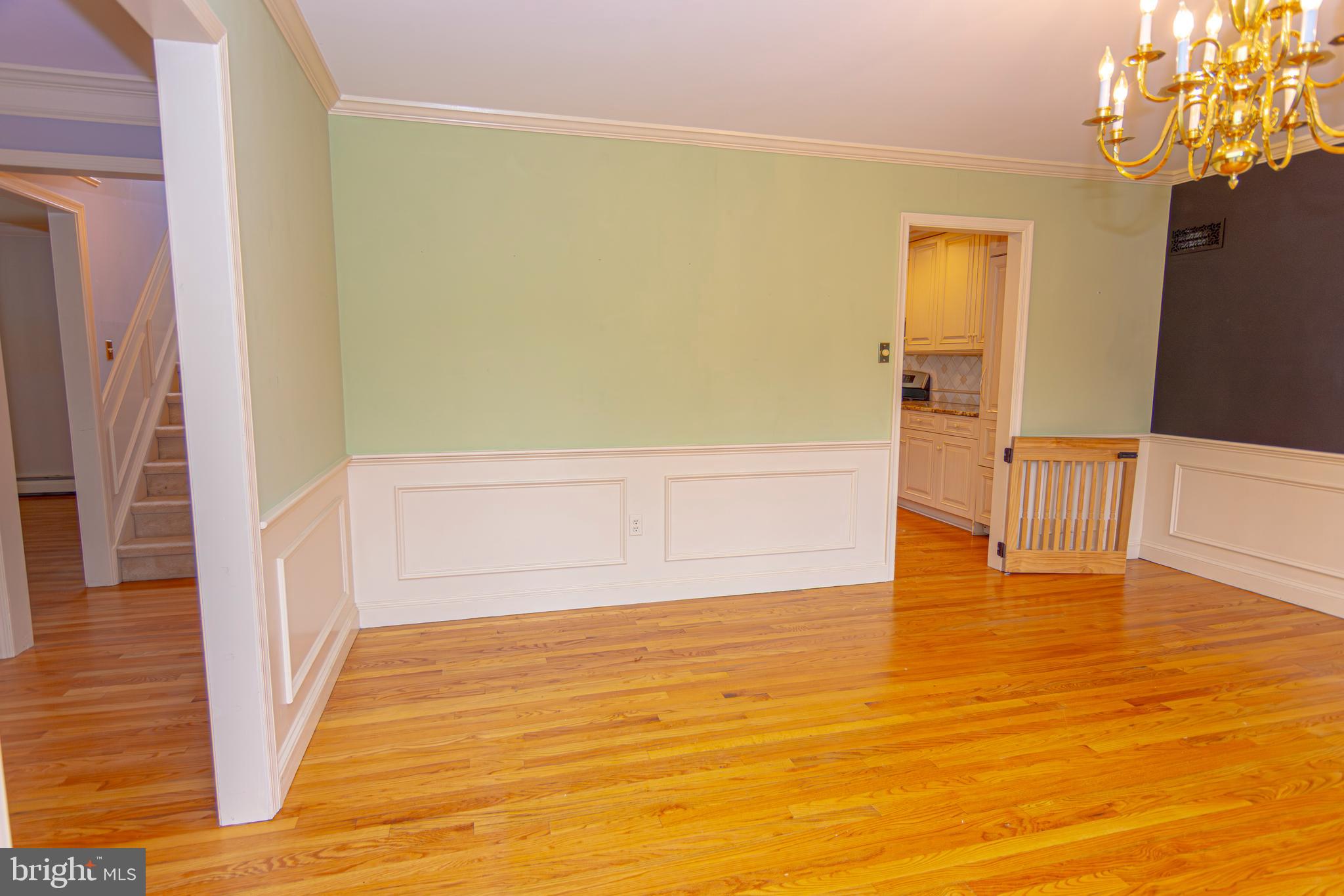 21 WOODS END DRIVE