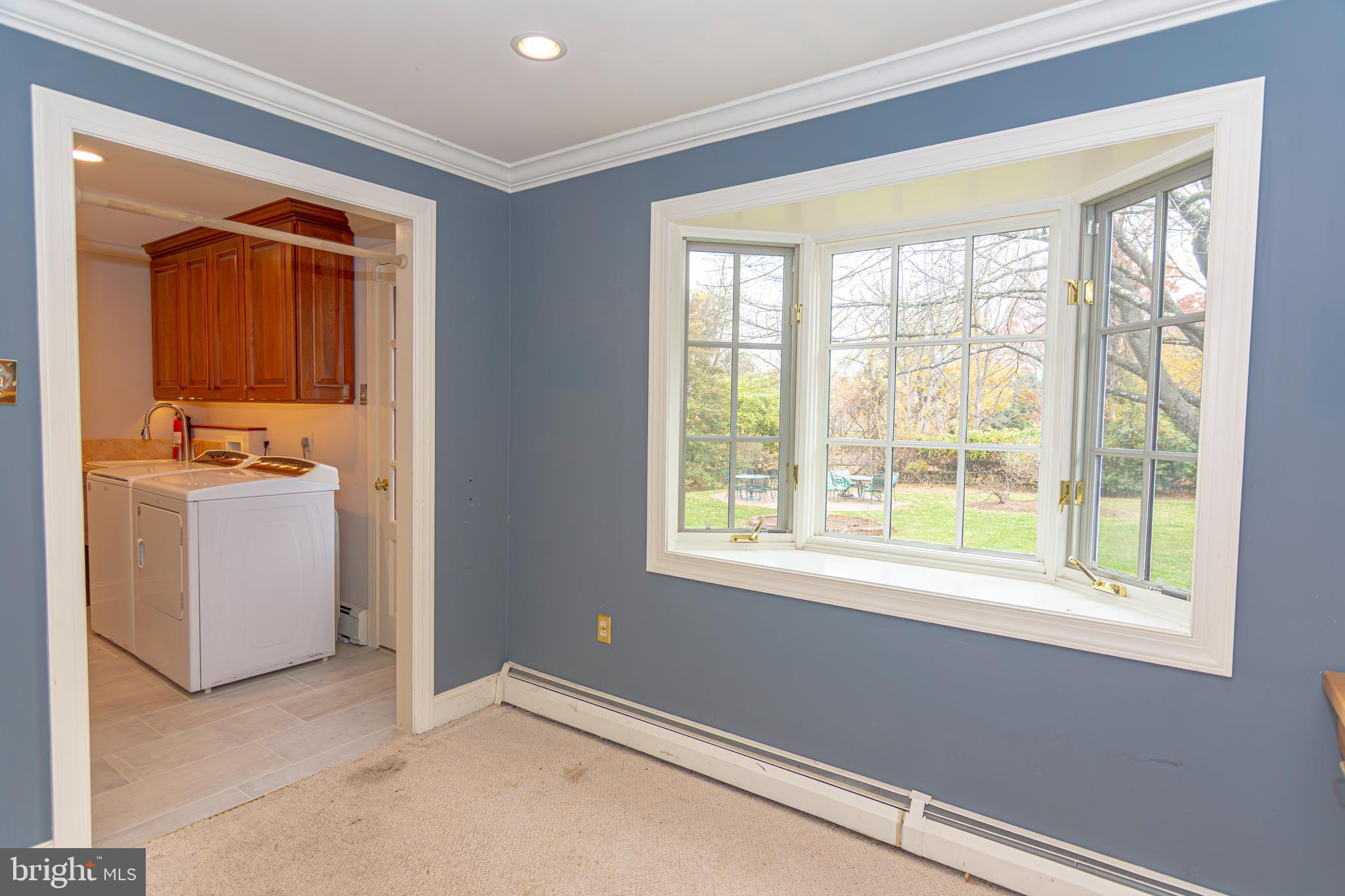 21 WOODS END DRIVE