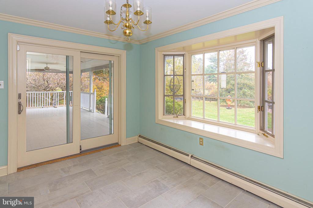21 WOODS END DRIVE