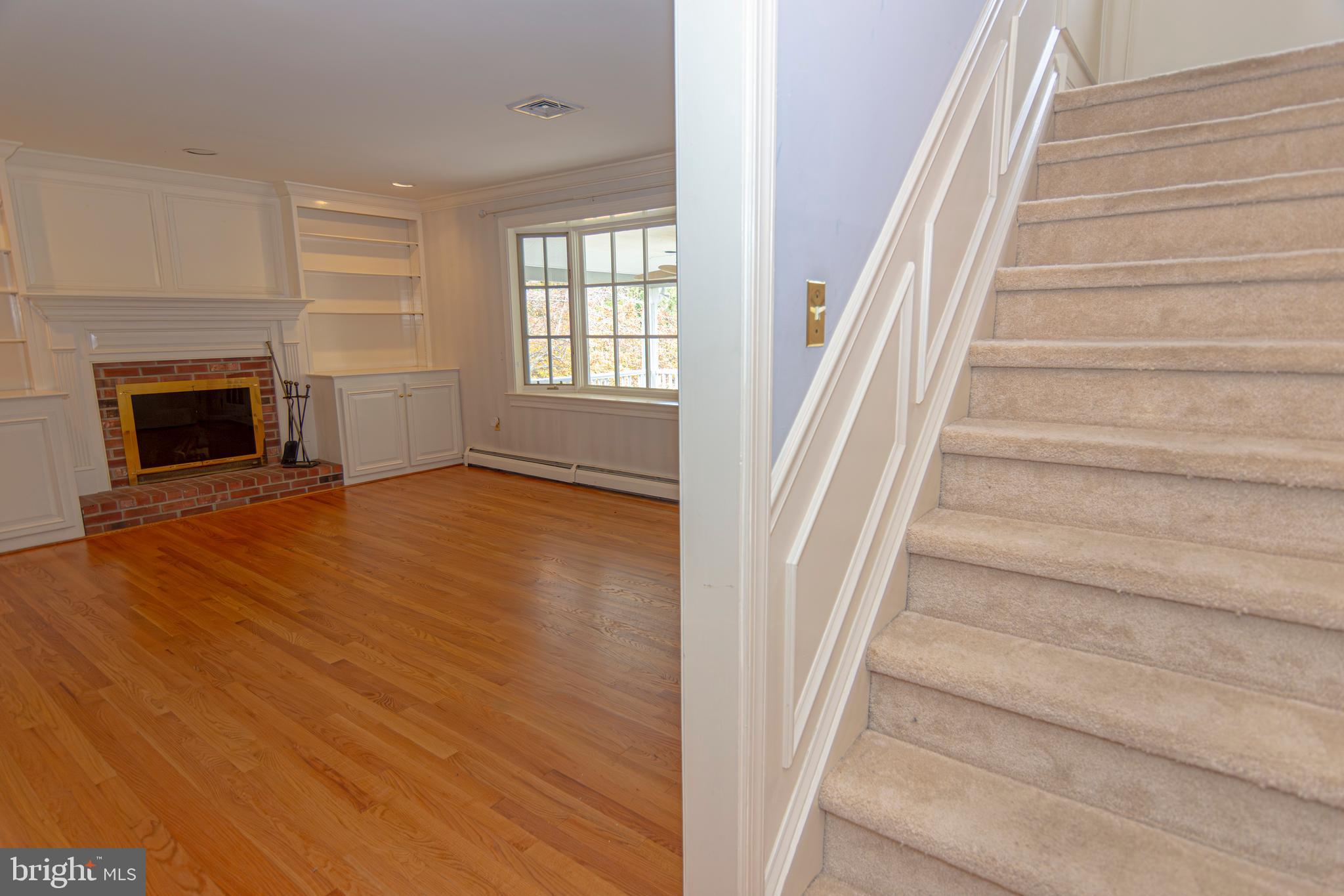 21 WOODS END DRIVE