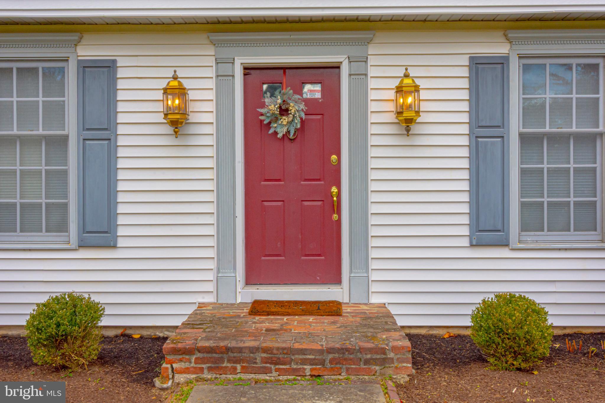 21 WOODS END DRIVE