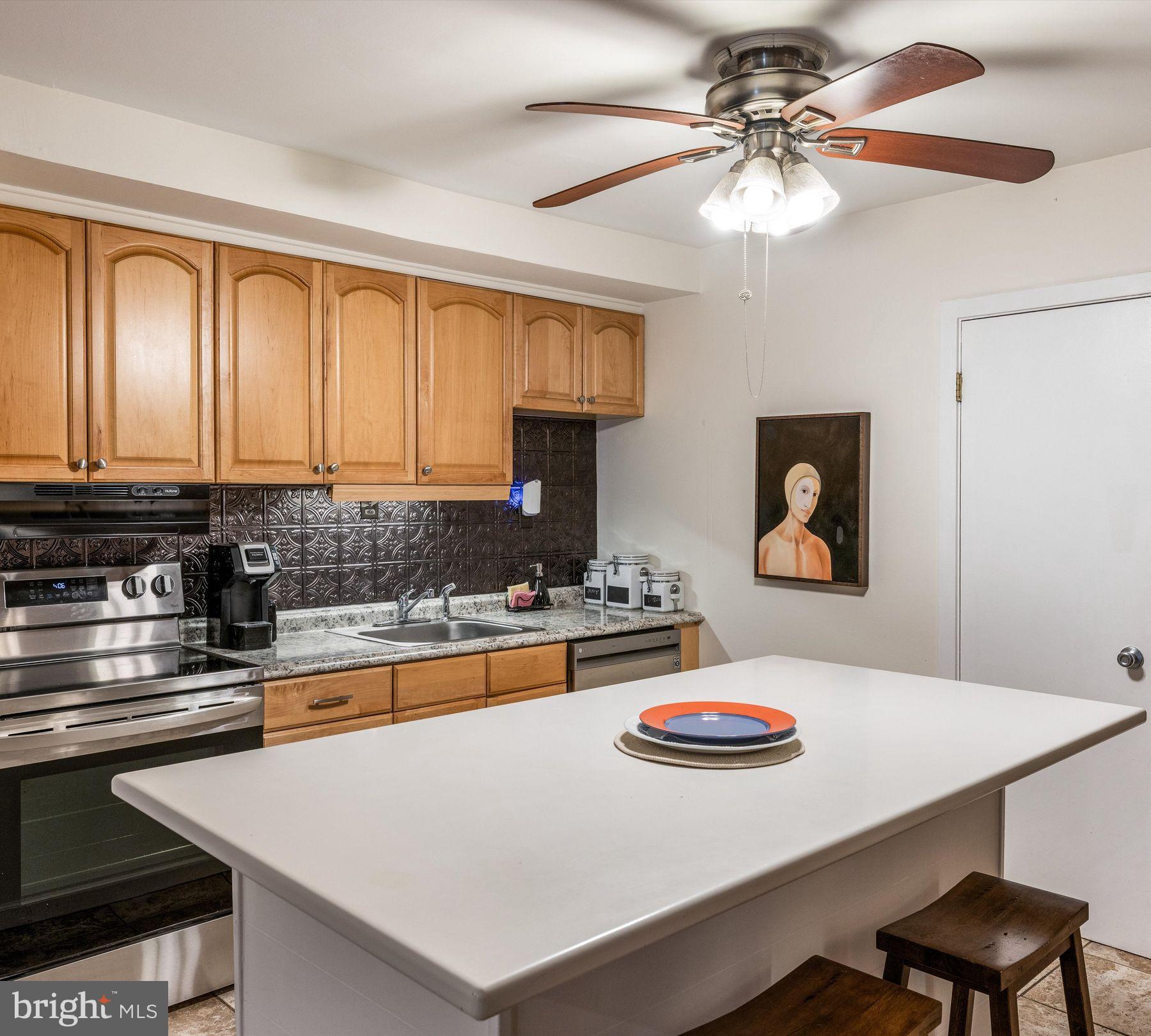 9 RIVERHILL A