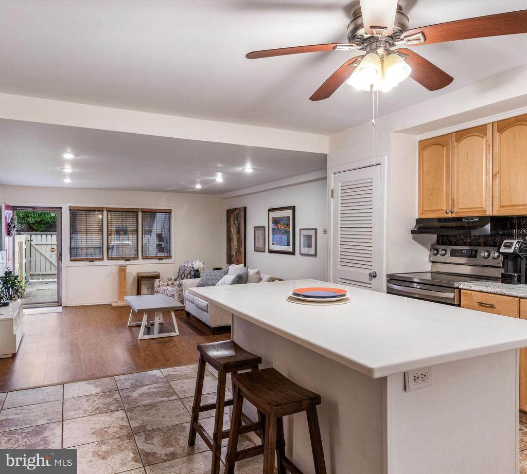 9 RIVERHILL A