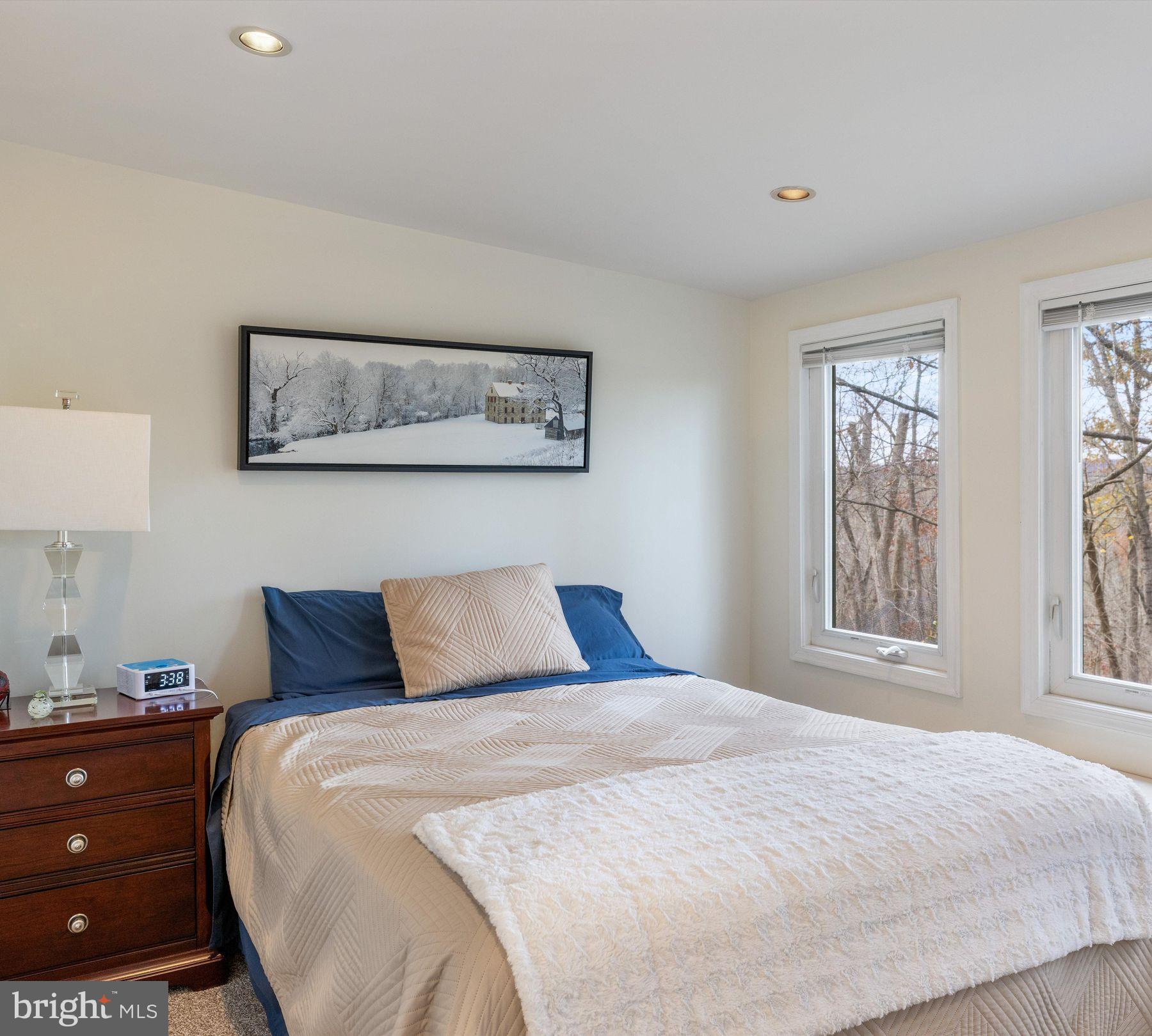 9 RIVERHILL A