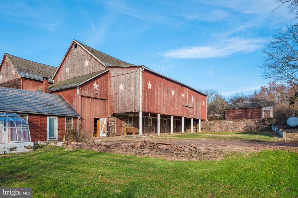 206 TWINBROOK ROAD