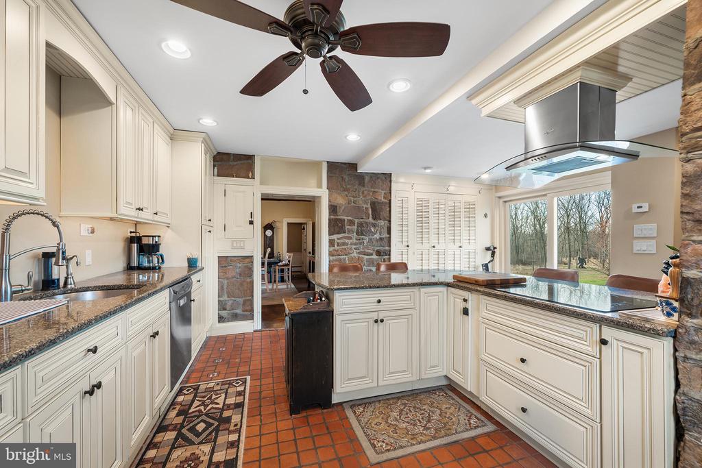 206 TWINBROOK ROAD