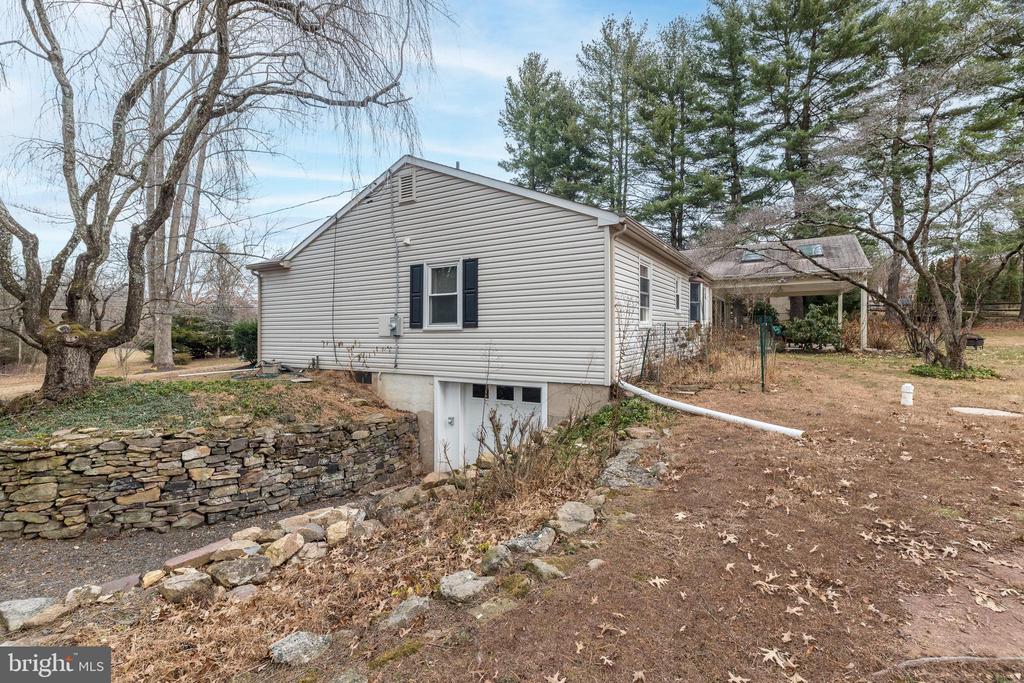 3378 HOLICONG ROAD