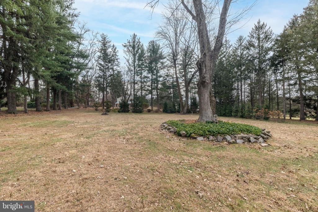 3378 HOLICONG ROAD