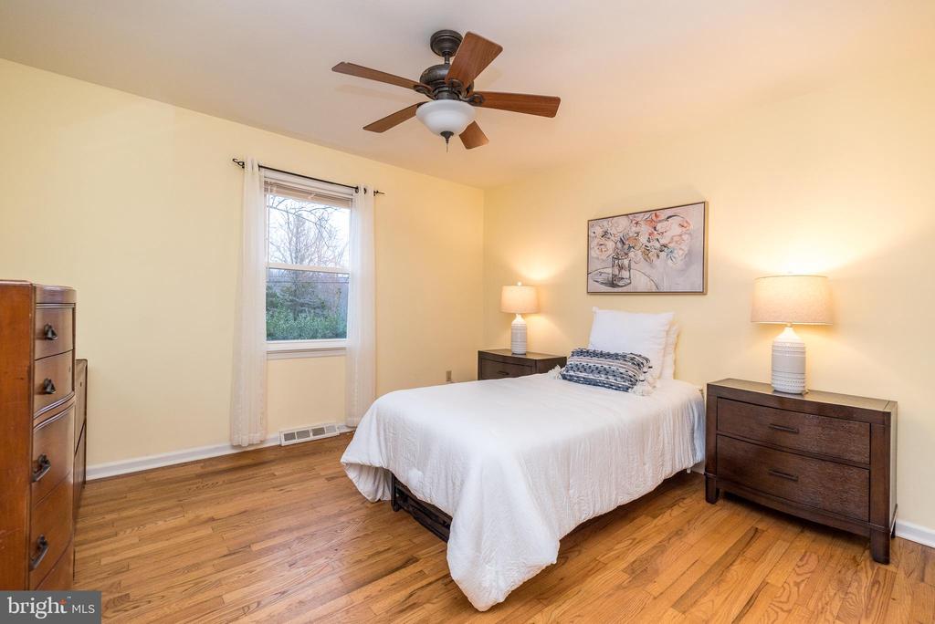 3378 HOLICONG ROAD